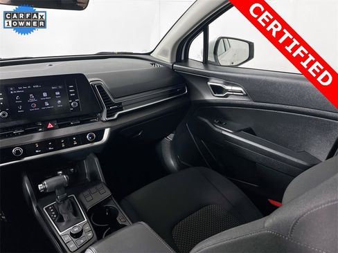 Certified 2024 Kia Sportage LX image 21