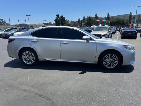 Used 2015 Lexus ES 350 w/ Premium Package FWD image 6