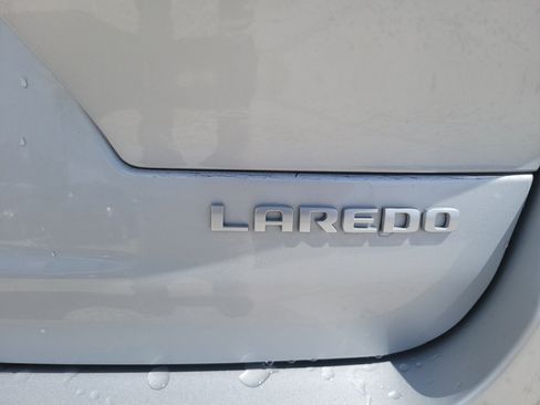 Used 2024 Jeep Grand Cherokee L Laredo w/ Luxury Tech Group I RWD image 31