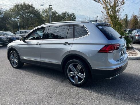 Certified 2020 Volkswagen Tiguan SEL image 6