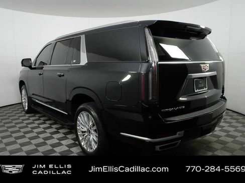 Used 2025 Cadillac Escalade ESV Premium Luxury w/ LPO, Floor Liner Package image 31