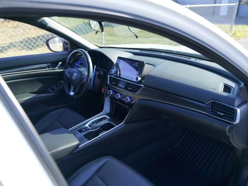 Used 2022 Honda Accord Sport image 23