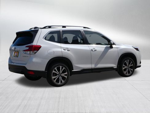 Used 2024 Subaru Forester Limited AWD/4WD image 7