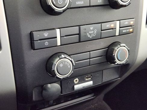 Used 2013 Ford F150 XLT AWD/4WD image 23
