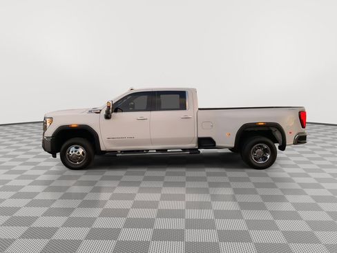 Used 2024 GMC Sierra 3500 SLT w/ SLT Premium Package image 4