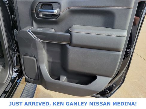 Used 2022 GMC Sierra 1500 AT4 w/ AT4 Premium Package image 21