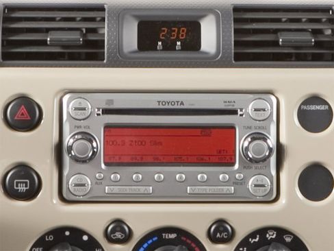 Used 2010 Toyota FJ Cruiser 4WD image 10