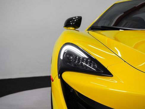Used 2019 McLaren 600LT image 13