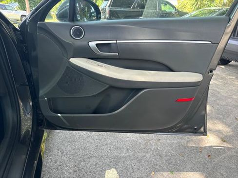 Used 2025 Hyundai Sonata SEL FWD image 22