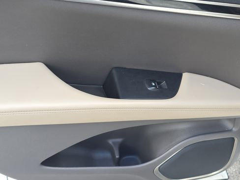 Used 2021 Lincoln Nautilus Reserve w/ Cargo Utility Package image 9