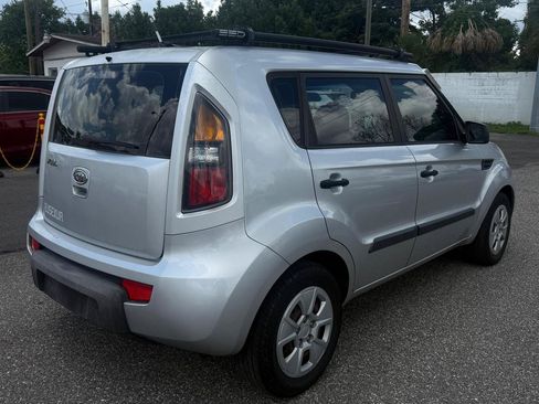Used 2011 Kia Soul FWD image 4