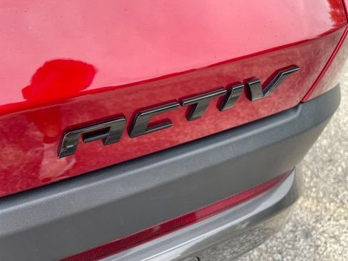 Used 2025 Chevrolet Equinox ACTIV w/ Safety and Technology Package FWD image 42