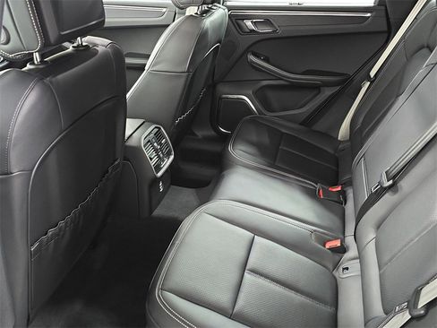 Used 2025 Porsche Macan GTS image 24