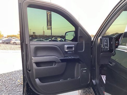 Used 2018 Chevrolet Silverado 1500 LTZ Z71 w/ LTZ Plus Package image 12