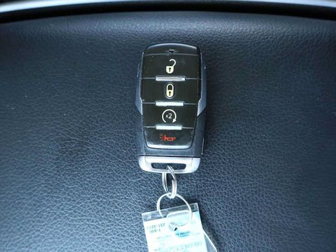 Used 2019 RAM 1500 Big Horn AWD/4WD image 20