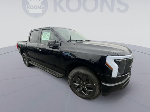 New 2024 Ford F150 Lightning XLT w/ Max Trailer Tow Package image 10