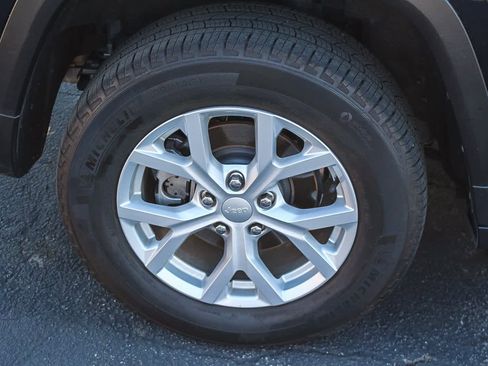 Used 2023 Jeep Grand Cherokee Limited w/ Trailer Tow Prep Group (B) image 13