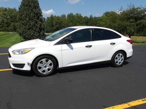 Used 2016 Ford Focus S FWD image 8