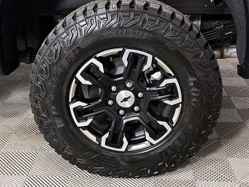 New 2026 Chevrolet Silverado 1500 ZR2 image 34