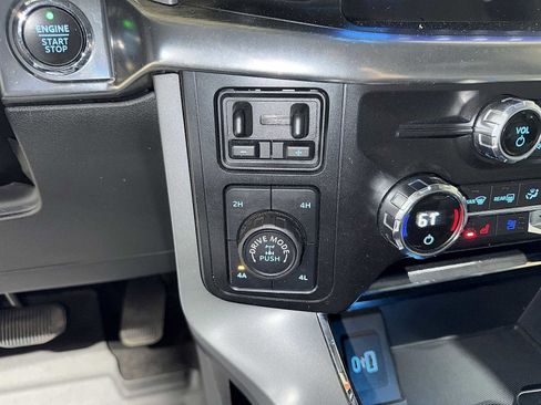 Used 2021 Ford F150 Lariat image 32