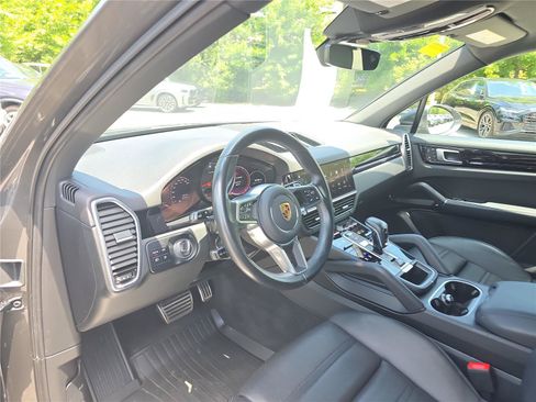 Used 2022 Porsche Cayenne S AWD/4WD image 22