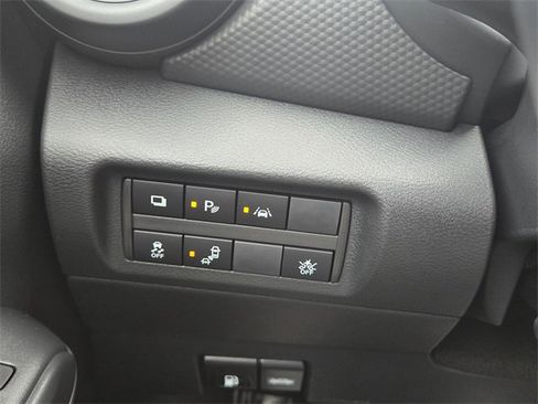 Used 2024 Nissan Kicks S image 29