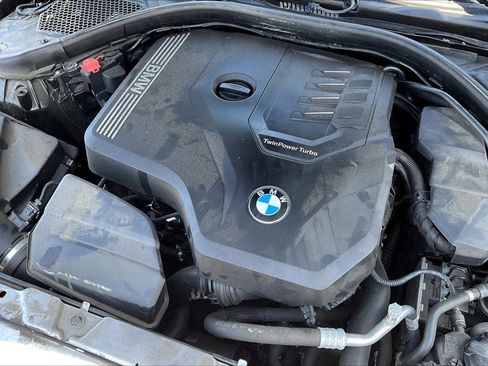 Used 2019 BMW 330i Sedan image 32
