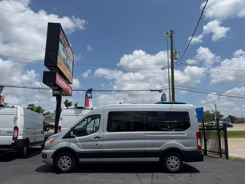 Used 2021 Ford Transit 350 XLT RWD image 4