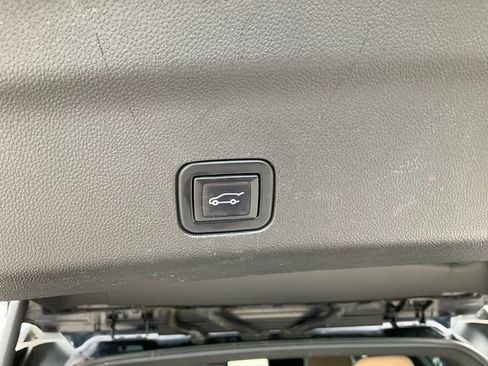 Used 2023 Chevrolet Tahoe Premier image 20