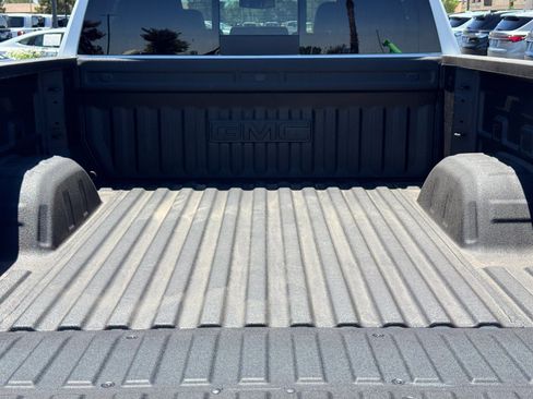 New 2026 GMC Sierra 1500 SLT AWD/4WD image 13