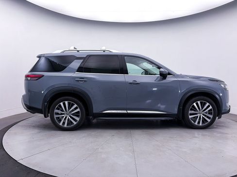 Used 2022 Nissan Pathfinder Platinum AWD/4WD image 42