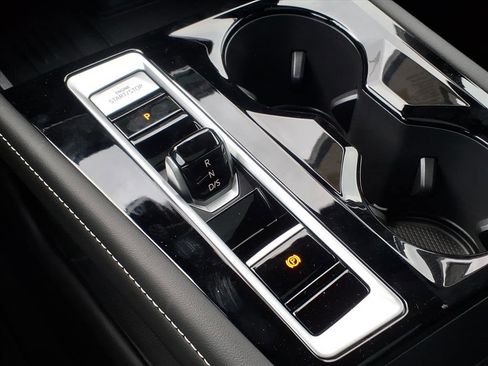 New 2026 Volkswagen Atlas Cross Sport SEL Premium R-Line image 11