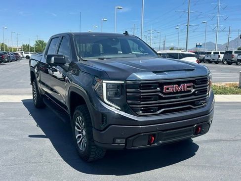 Certified 2023 GMC Sierra 1500 AT4 w/ Technology Package AWD/4WD image 8