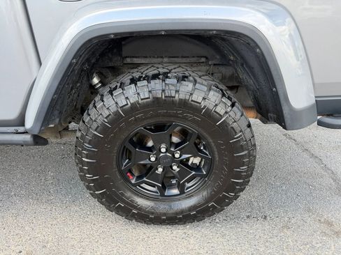 Used 2020 Jeep Gladiator Rubicon image 15