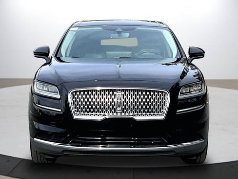 Used 2022 Lincoln Nautilus Reserve image 3