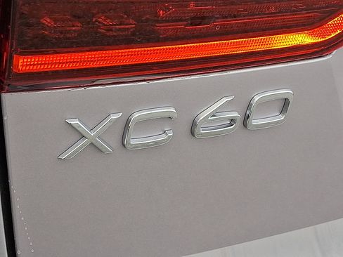 New 2026 Volvo XC60 B5 Plus w/ Protection Package Premier image 14