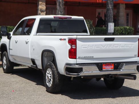 Used 2025 Chevrolet Silverado 2500 LT w/ Safety Package AWD/4WD image 6
