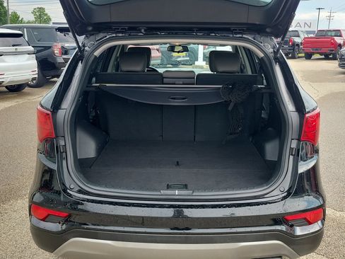 Used 2018 Hyundai Santa Fe Sport w/ 2.4L Value Package 02 FWD image 9