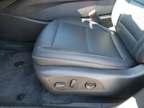 Used 2024 Chevrolet Blazer EV LT AWD/4WD image 20
