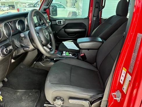 Used 2019 Jeep Wrangler Unlimited Sport AWD/4WD image 10