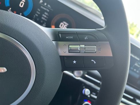 New 2025 Hyundai Santa Cruz SEL image 12