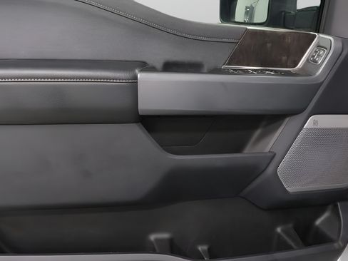 Used 2023 Ford F250 Lariat AWD/4WD image 23