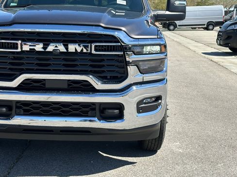 New 2026 RAM 3500 Tradesman AWD/4WD image 12