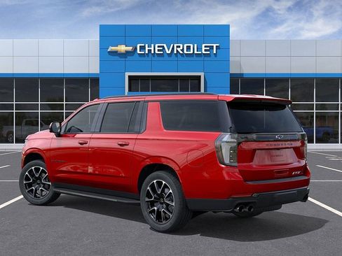 New 2026 Chevrolet Suburban RST w/ Comfort Package AWD/4WD image 4