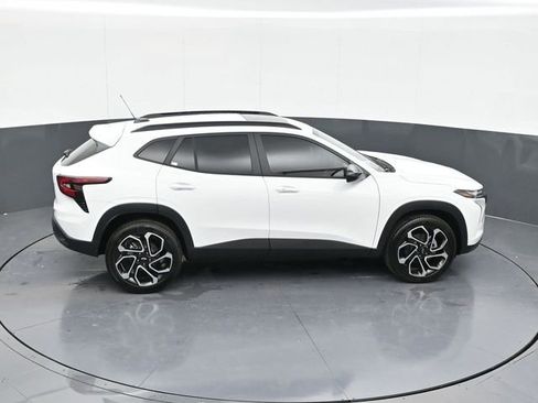 New 2026 Chevrolet Trax RS w/ Sunroof Package image 60