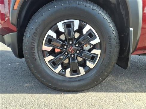 Used 2022 Nissan Frontier Pro-X image 10