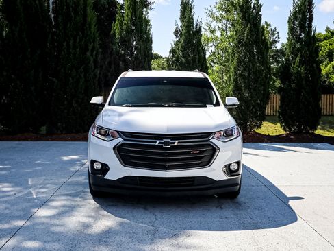 Used 2020 Chevrolet Traverse RS FWD image 3