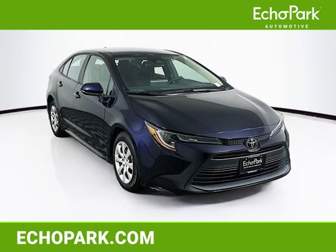 Used 2024 Toyota Corolla LE image 1