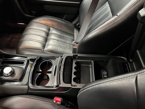 Used 2023 Chrysler 300 S image 22