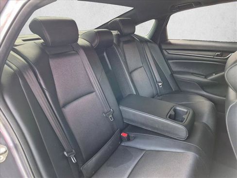 Used 2019 Honda Accord Sport image 17